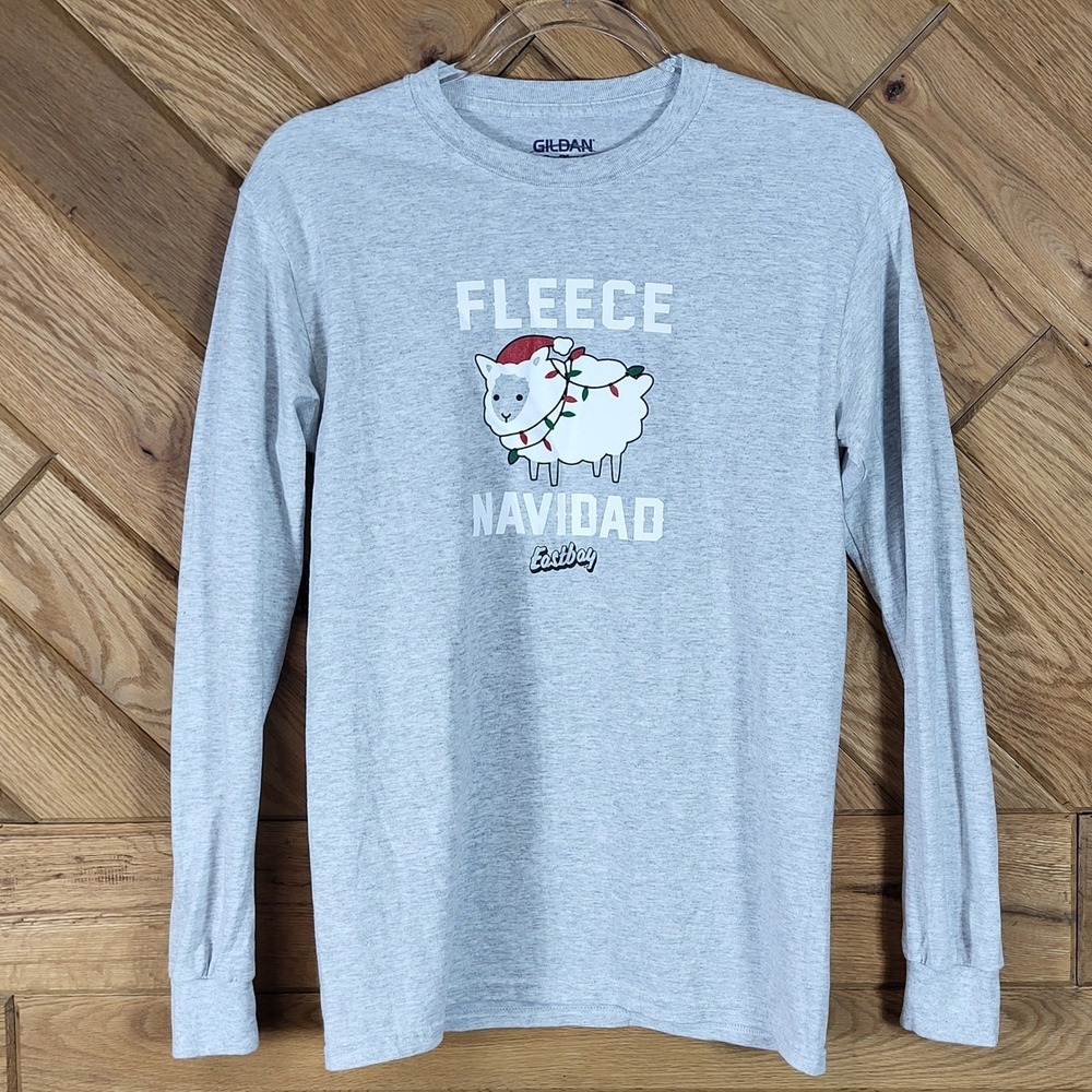 Gildan T-Shirt Unisex Small Fleece Navidad Sheep Graphic Long Sleeve Grey